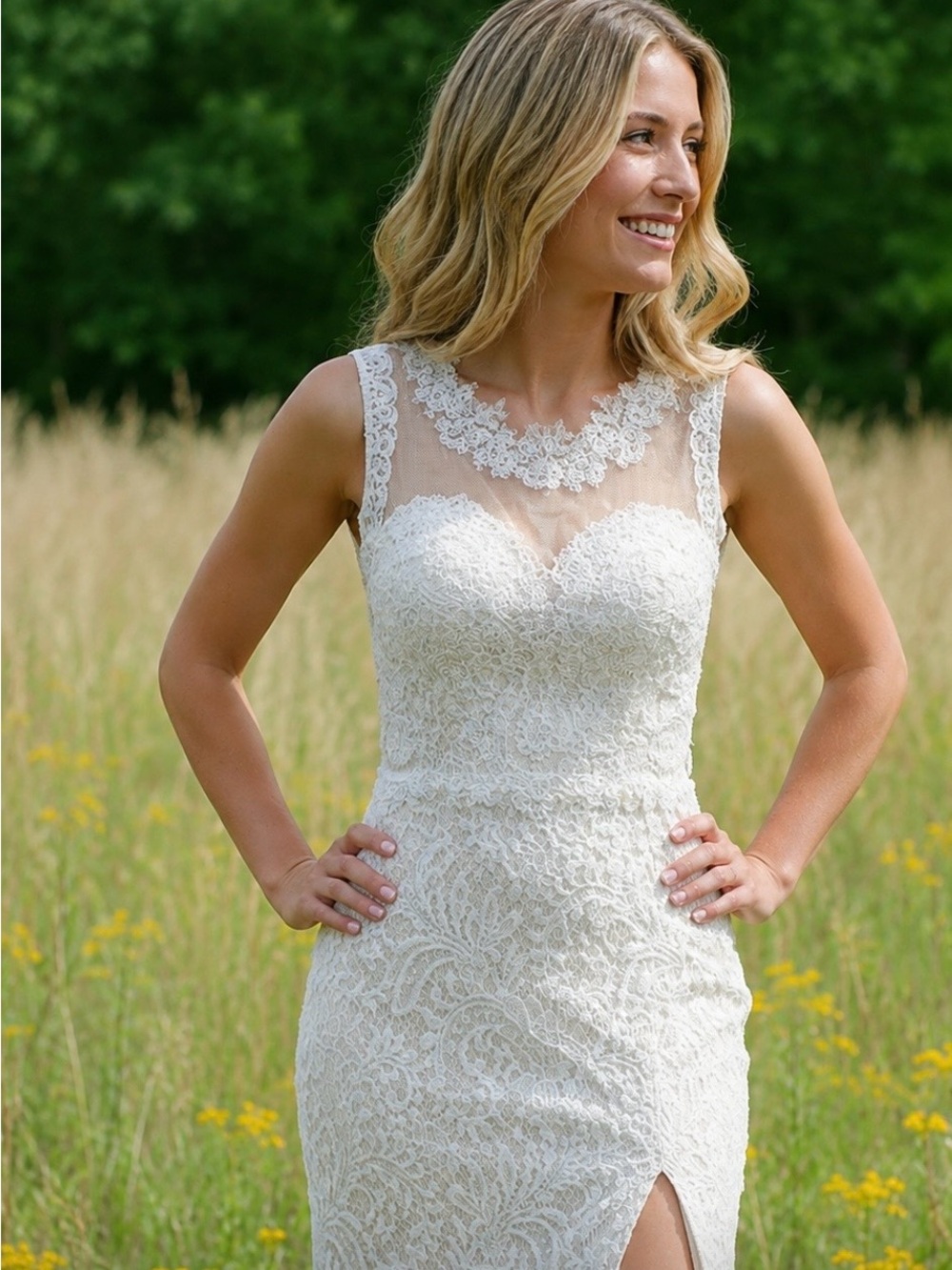 Cecily Brown by David’s bridal Ivory Lace Bridal Wedding dress size 6. - Picture 3 of 9